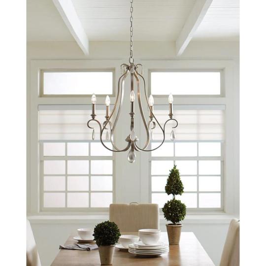 klasszikus francia stilusu kristaly csillar elegans luxus nappali elokelo farmhouse lampak polgari lampa vilagitas ezust rusztikus kastely villa lakberendezesi bolt lameridiana.jpg